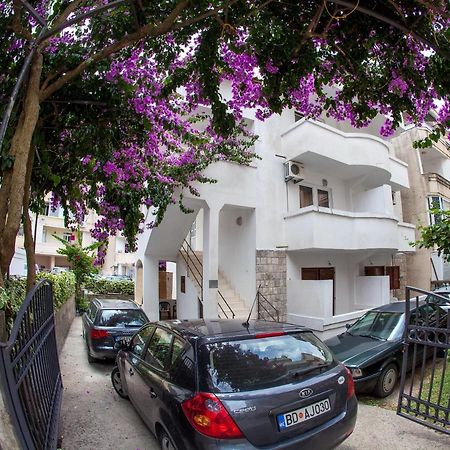 Guest House Violet Becici  Exterior photo