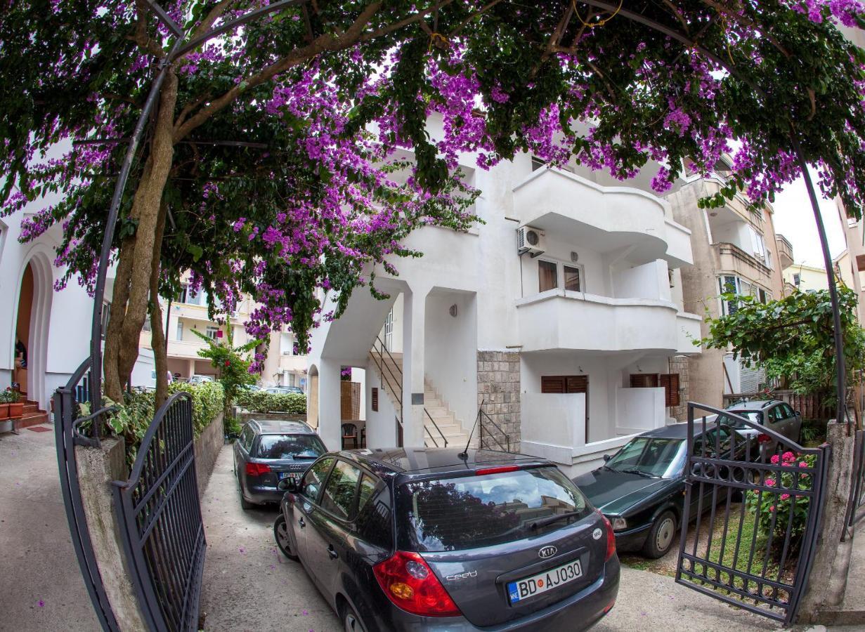 Guest House Violet Becici  Exterior photo